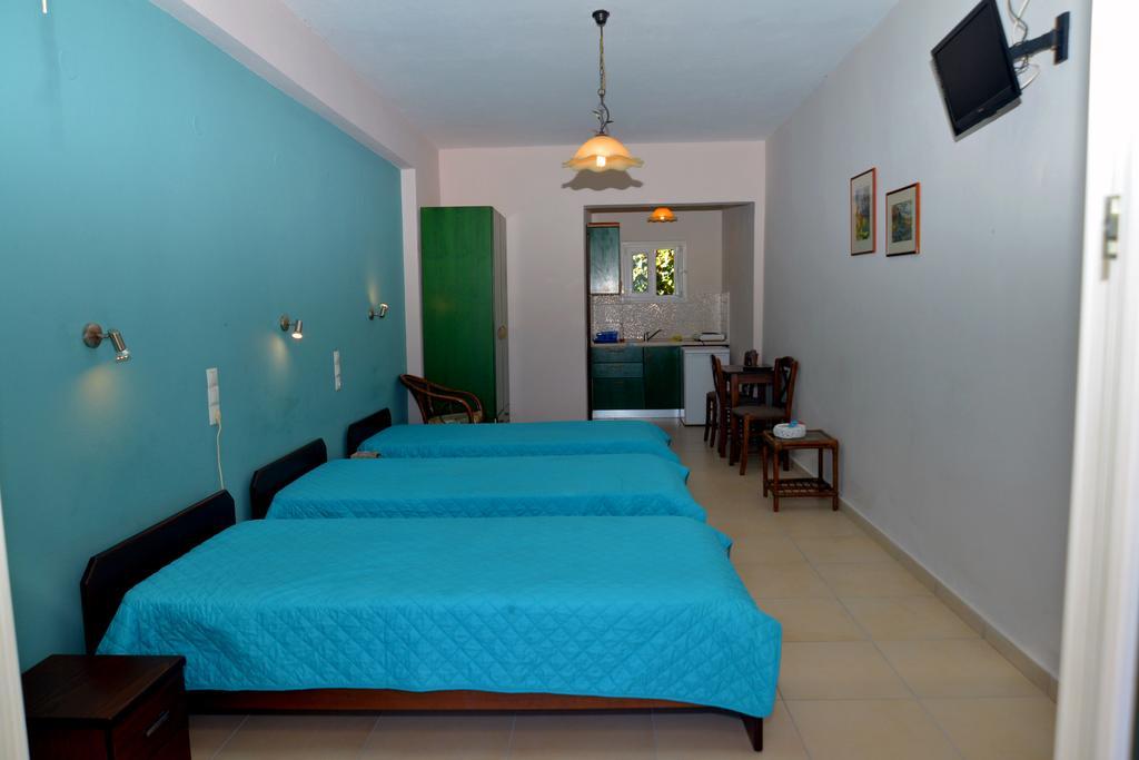 Krystallia Apartments Dassia  Extérieur photo